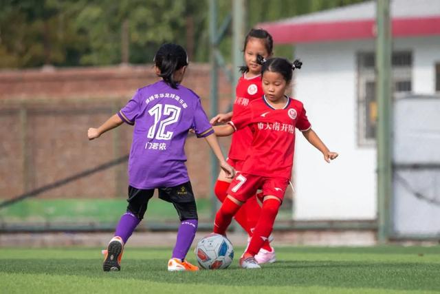 奥尼尔谈如何应对外界批评与自我提升